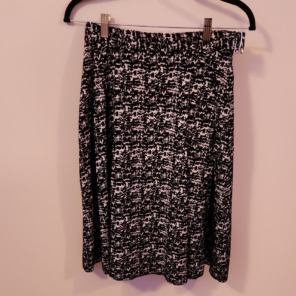 H&M Black and White Midi Skirt